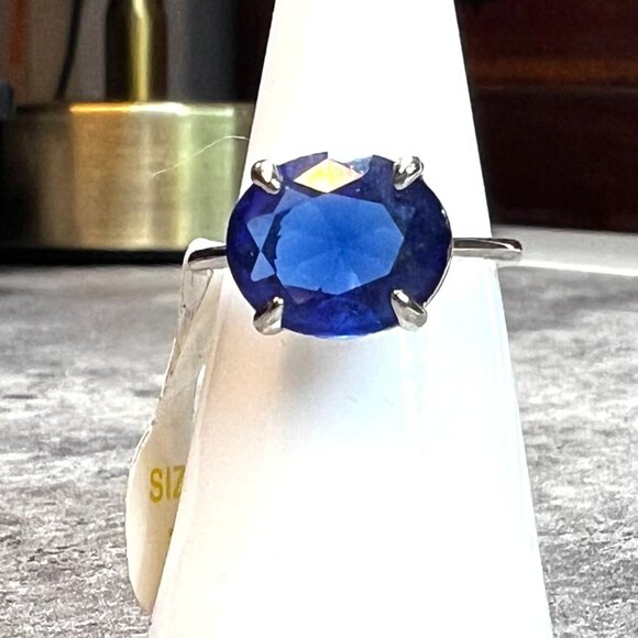 Ring Bomb Party Ring,  size 7, Blue stone silver color band - Picture 5 of 6